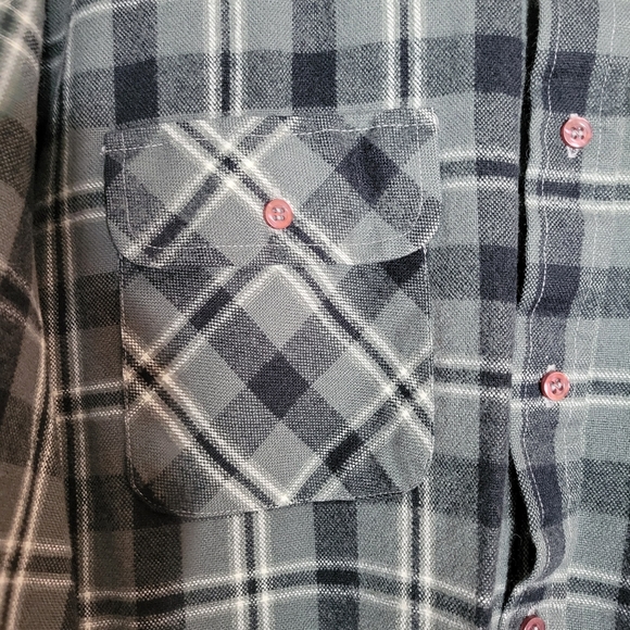 Mens Ozark Trail Plaid Long Sleeve Button front shirt Size Large - Picture 2 of 9